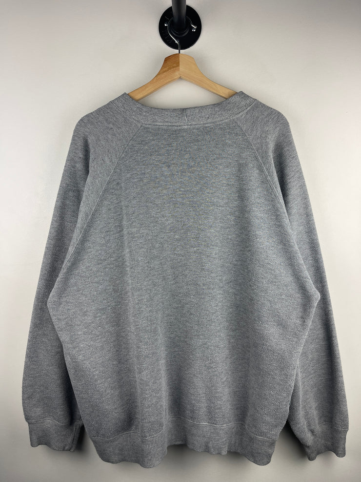 Vintage 90s Golf Bag Embroidered Grey Crewneck