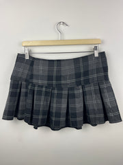 Vintage Digital Women's Charcoal Grey Plaid Pleated Mini Skirt