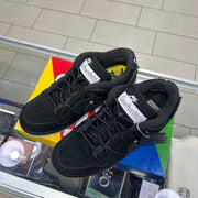 Nike SB Dunk Low Gnarhunters 2022