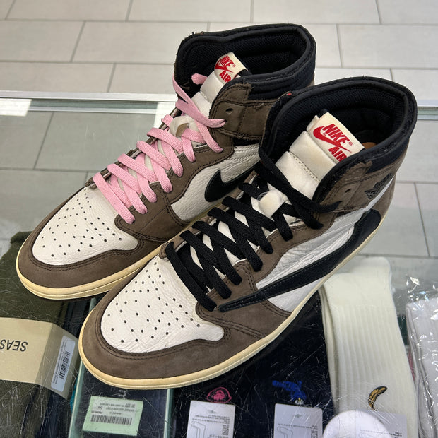 Jordan 1 Travis Scott Mocha