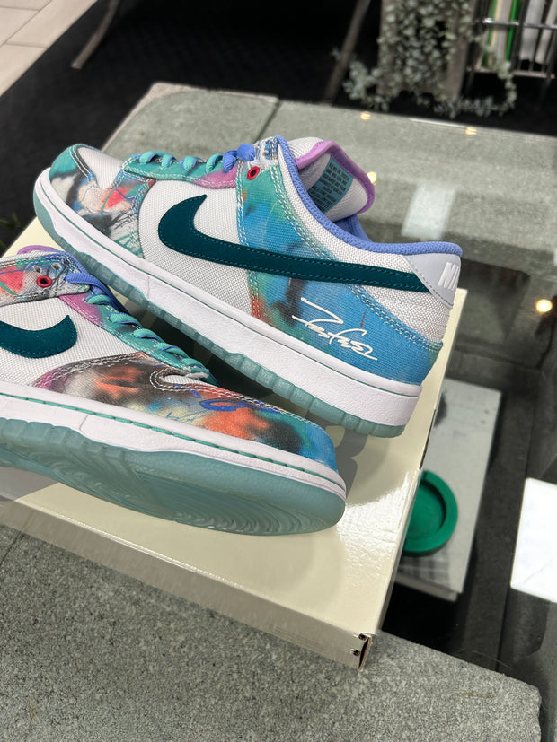 Nike SB Dunk Low Futura Laboratories Bleached Aqua