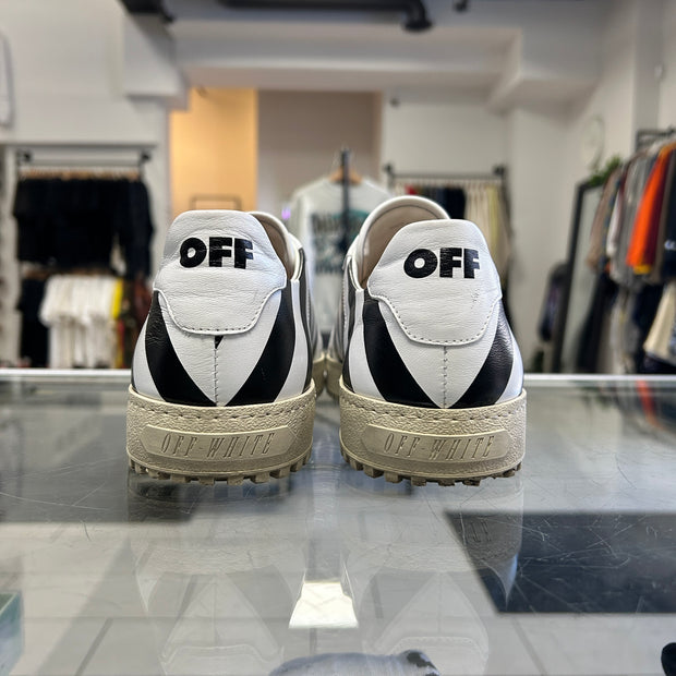 Off White Diagonal Stripe White