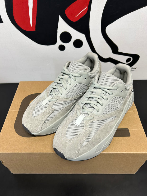 Yeezy 700 Salt