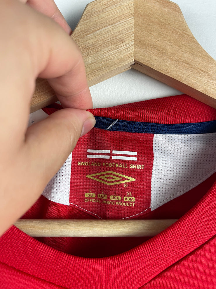 Vintage 2004-2006 Umbro England Home Red Soccer Jersey
