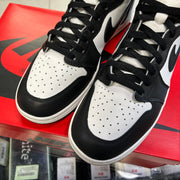 Jordan 1 Black White 85’