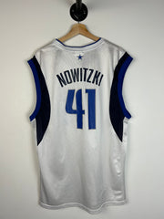 Vintage Y2K Reebok Dallas Mavericks Nowitzki White Basketball Jersey