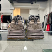 Yeezy 700 Mauve