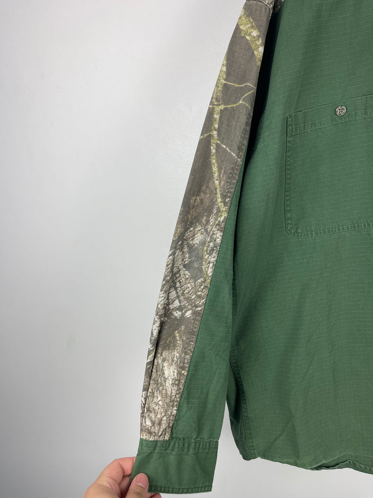Vintage Mossy Oak Real Tree Camo & Green Button Up Long Sleeve Shirt