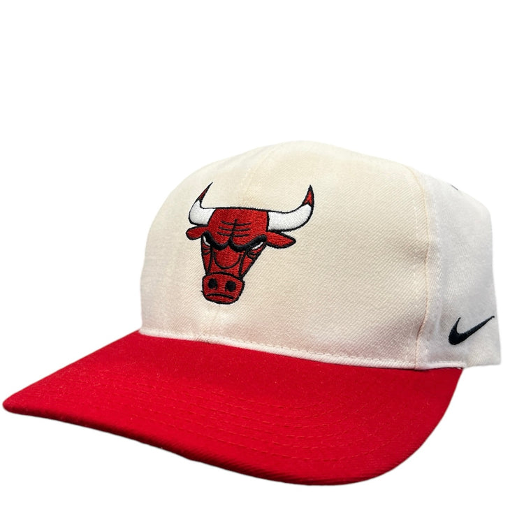 Vintage 90s Nike Chicago Bulls Strapback Hat