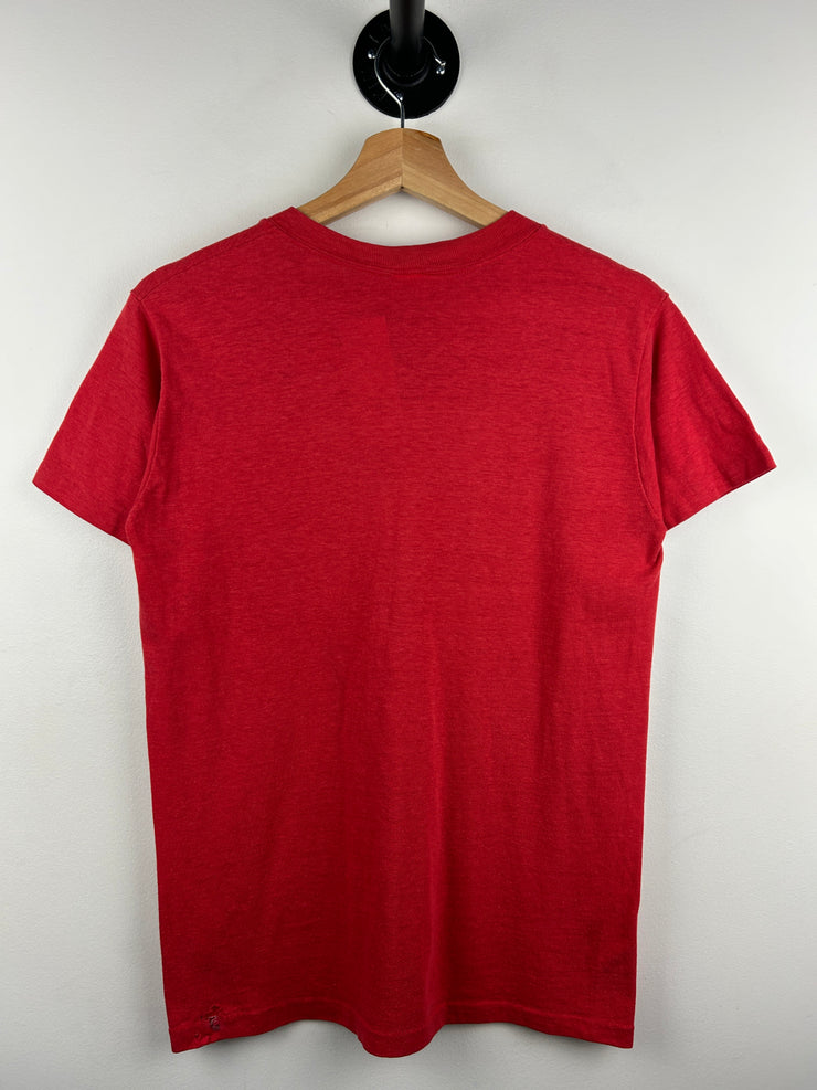 Vintage 70s Velva Sheen Red Roofs Inns Sleep Cheap Red Tee