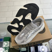 Yeezy 700 V2 Static
