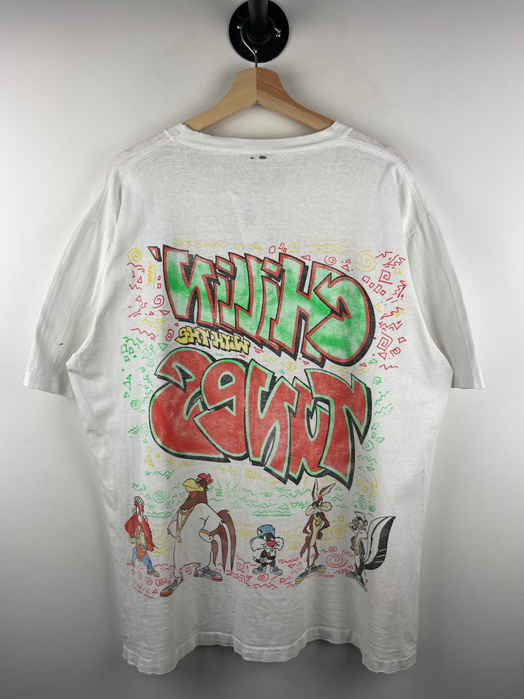 Vintage 90s Looney Tunes Chillin With The Tunes White Tee
