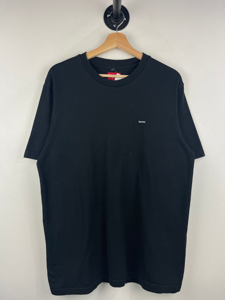 Supreme Small Box Logo Black Tee – Vintage Meets Hype