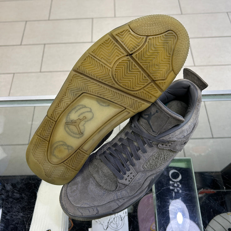 Jordan 4 Kaws Cool Grey 2017