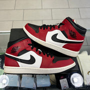 Jordan 1 Mid Chicago Toe