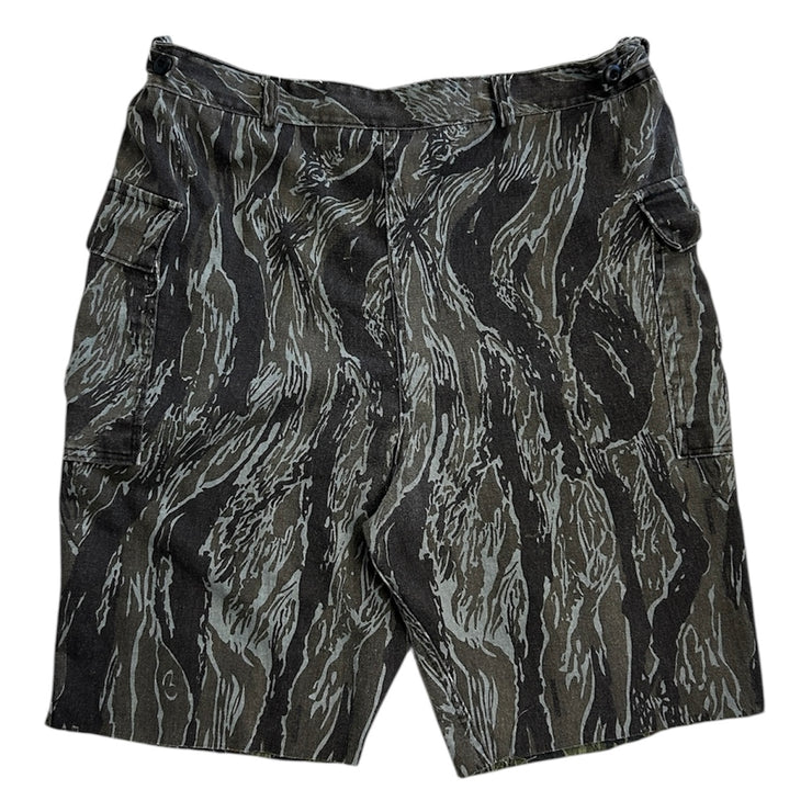 Vintage 90s Ranger Real Tree Camo Reversible Cargo Shorts