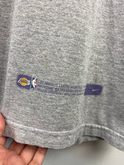 Vintage NBA Nike Los Angeles Lakers Middle Swoosh Grey Tee