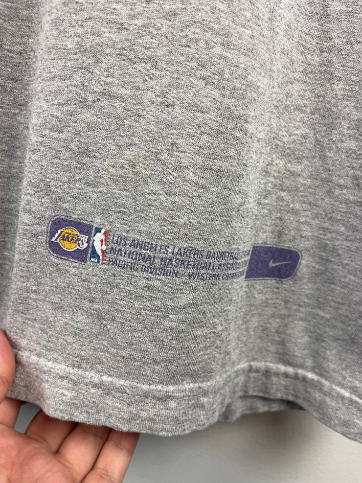 Vintage NBA Nike Los Angeles Lakers Middle Swoosh Grey Tee