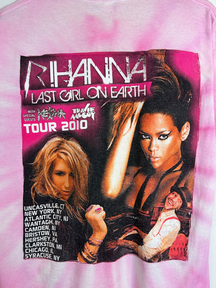 Vintage 2010 Rihanna Last Girl On Earth Tour Pink Tee