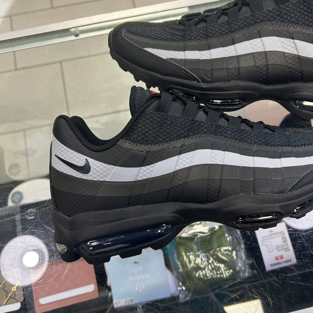 Nike Air Max 95 Ultra Black Picante Red 2023