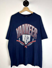 Vintage 90’s New York Yankees Big Logo Navy Tee