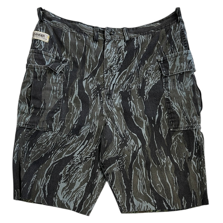 Vintage 90s Ranger Real Tree Camo Reversible Cargo Shorts