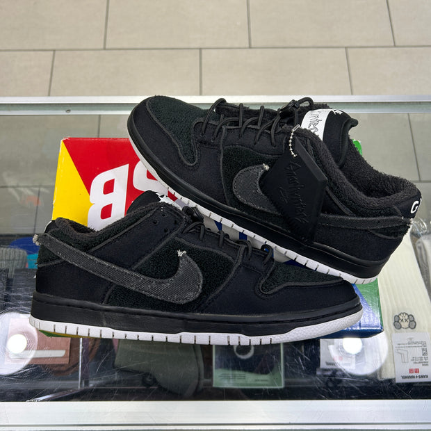 Nike SB Dunk Low Gnarhunters 2022