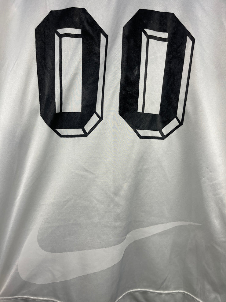 Vintage 90s Nike 00 White & Black Soccer Jersey