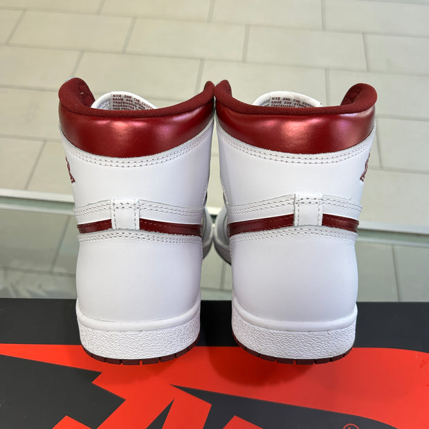 Jordan 1 Metallic Burgundy 85&
