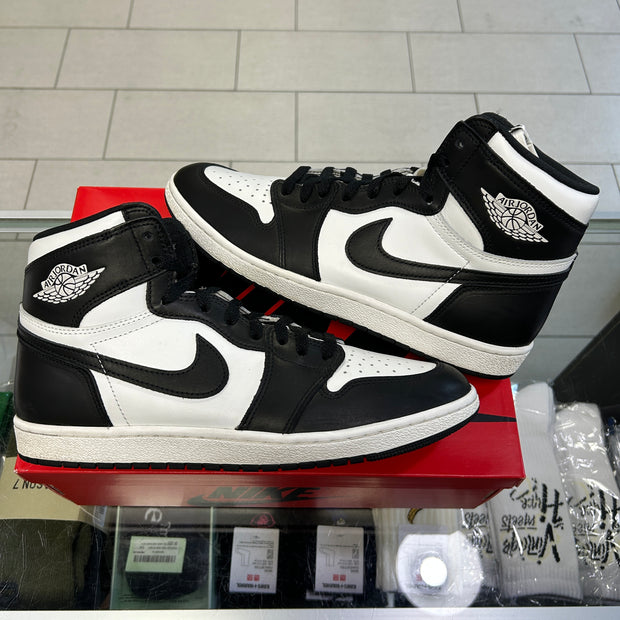 Jordan 1 Black White 85’