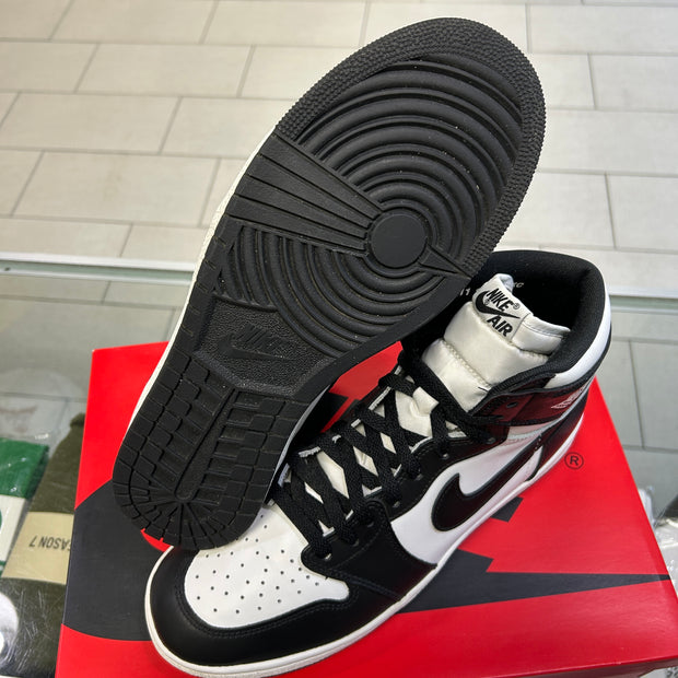 Jordan 1 Black White 85’