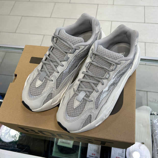 Yeezy 700 V2 Static