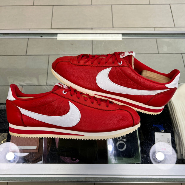 Nike Classic Cortez Stranger Things Independence Day Pack