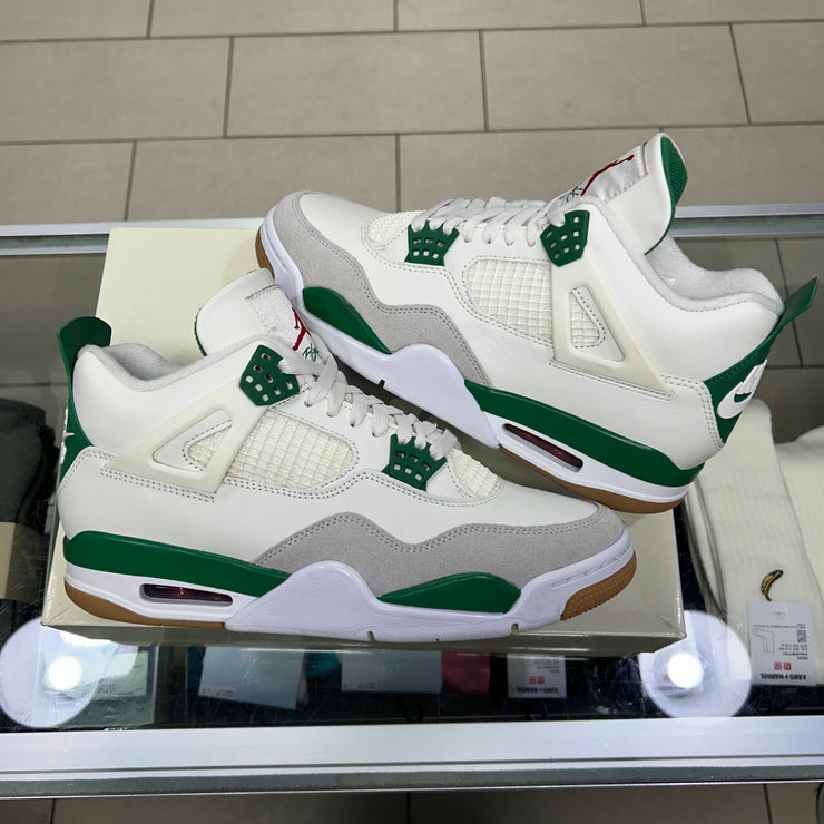 Jordan 4 SB Pine Green