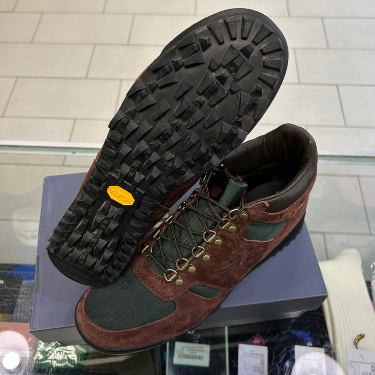 New Balance Rainier Brown