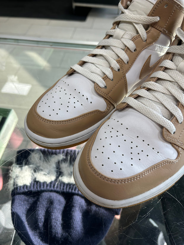 Jordan 1 Mid Tan Gum