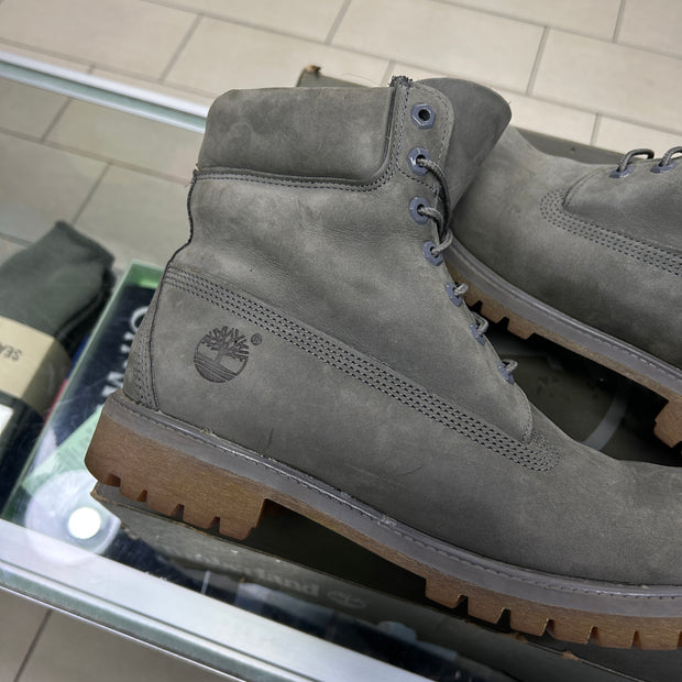 Timberland 6" Dark Grey Nubuck Boots