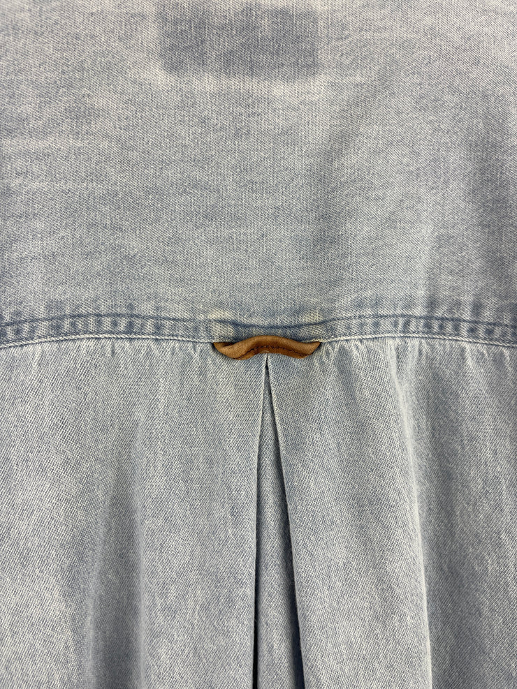 Vintage 90s Marlboro Country Store Blue Denim Long Sleeve Button Up Shirt