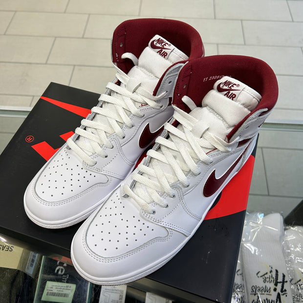 Jordan 1 Metallic Burgundy 85&