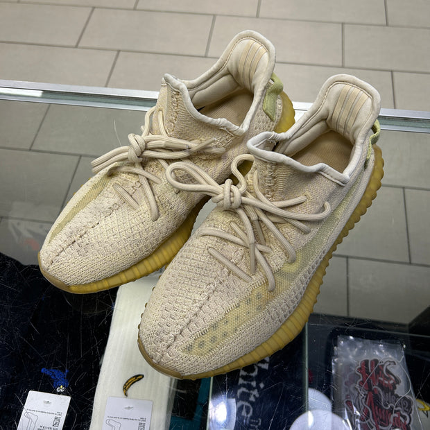 Yeezy 350 V2 Flax