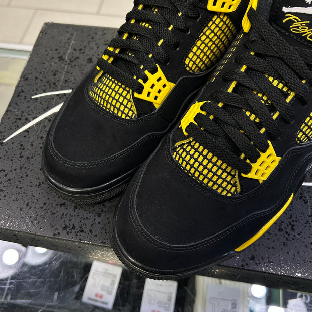 Jordan 4 Thunder 2023