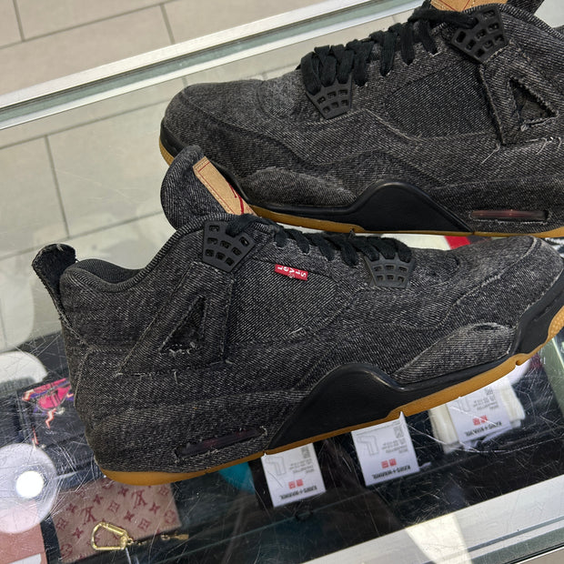 Jordan 4 Levi’s Black (Levi’s Tag)