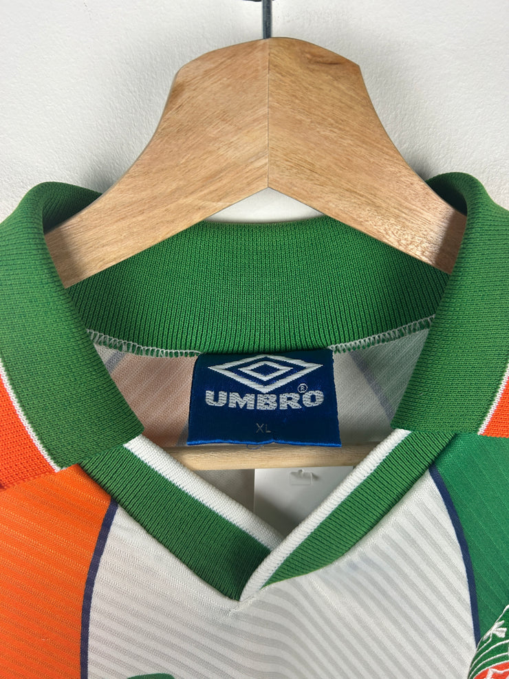 Vintage 1994-1996 Umbro Republic Of Ireland Away Soccer Jersey