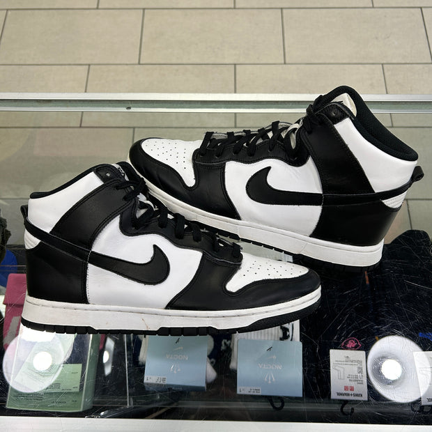 Nike Dunk High Panda