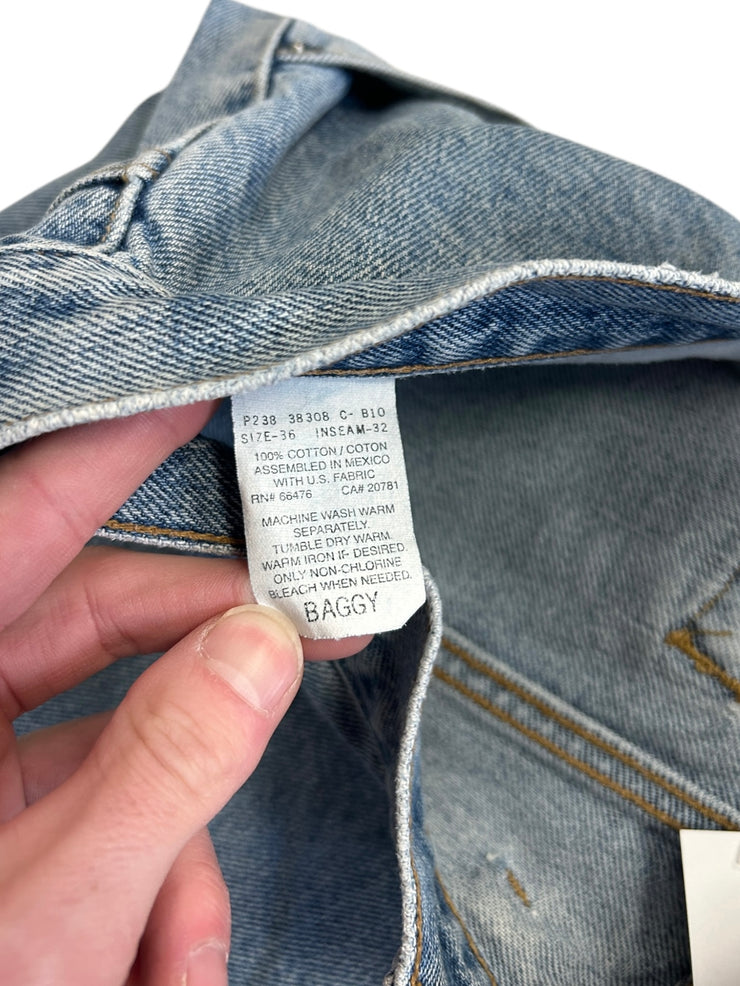 Vintage 90s Tommy Hilfiger Baggy Light Wash Blue Denim Jeans