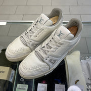 Louis Vuitton Trainer White Signature