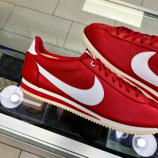 Nike Classic Cortez Stranger Things Independence Day Pack