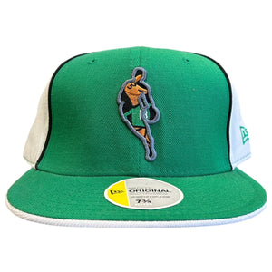 Vintage NBA New Era Milwaukee Bucks Pin Wheel Fitted Hat