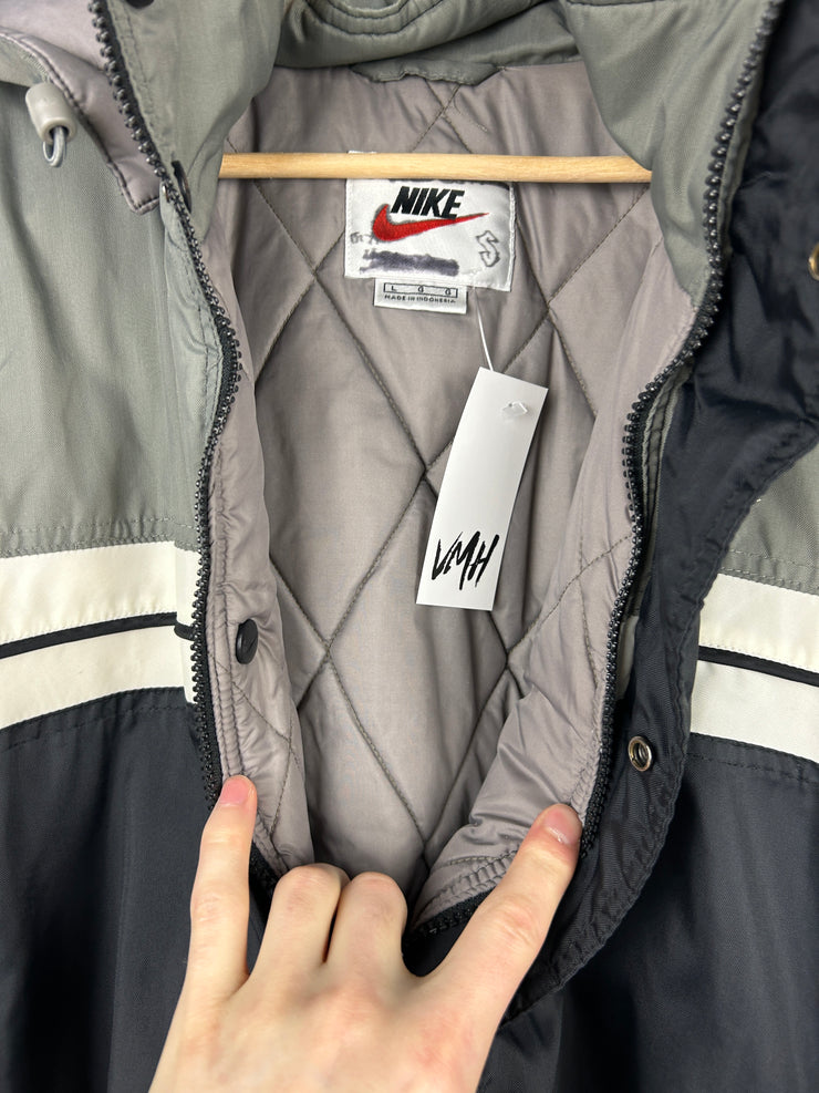 Vintage 90s Nike Swoosh Spellout White & Black Hooded Jacket