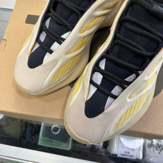 Yeezy 700 V3 Safflower